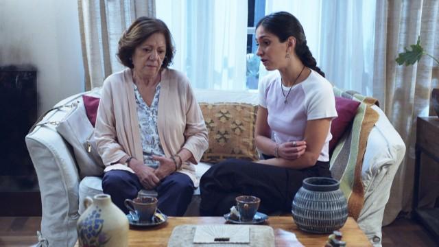 Genoveva se va de la mansión Casablanca