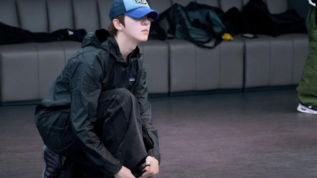 “FREEZE” Dance Practice Behind 