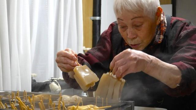 津軽 プレハブのそば屋で