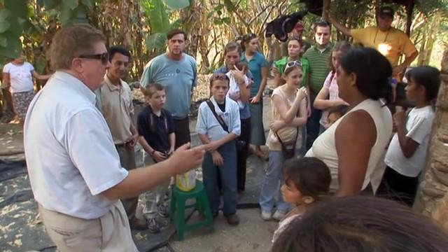Duggars in El Salvador
