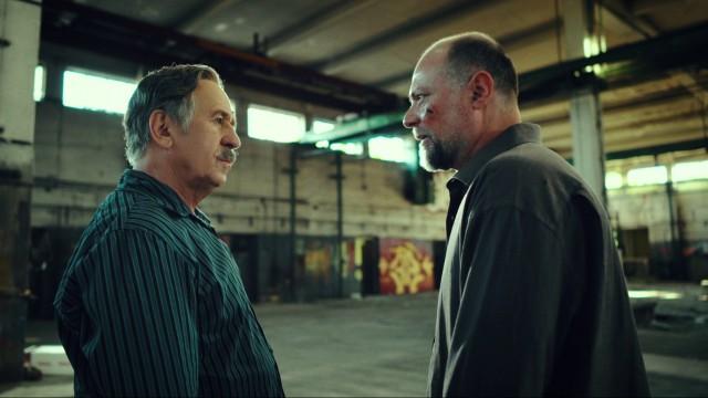 Currency exchange for people