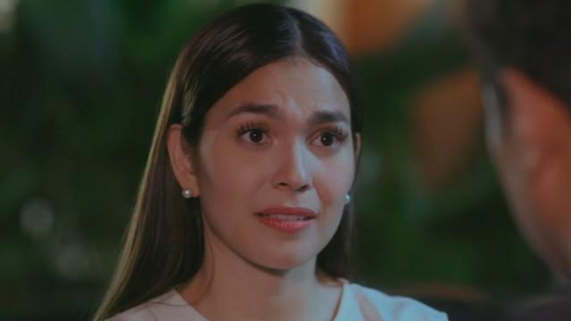 Lorena fears losing Wilfred if he finds out about her past!