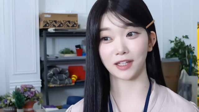 EP.69 2025 Season's Greetings Behind