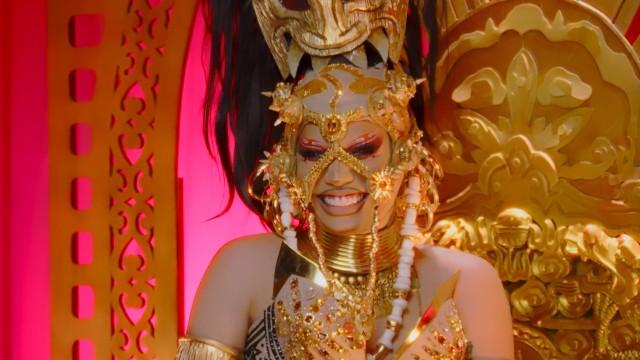 Meet the Queens of Season 1