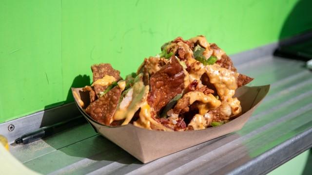 Truckin' Awesome: Yes, Virginia, There Is a Beach