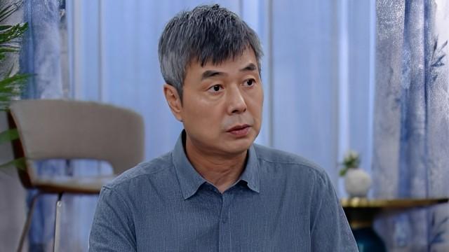어색함에 서둘러 자리를 뜨는 금옥