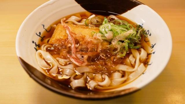 名古屋 新幹線ホームのきしめん店