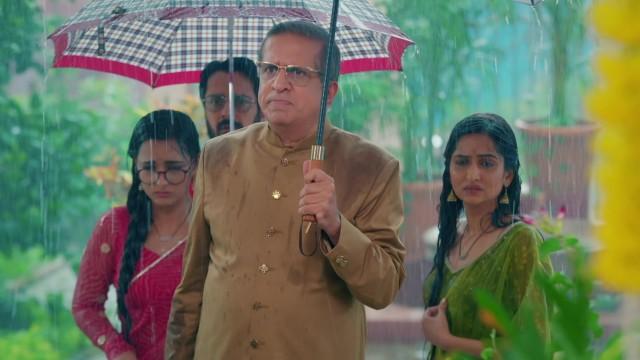 Eeshwar Supports Naina