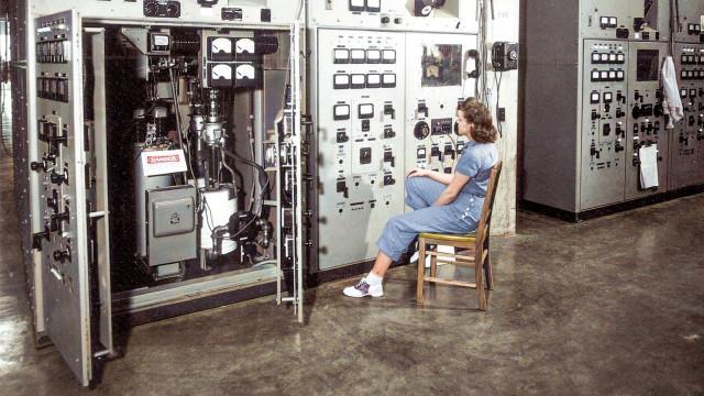 The Manhattan Project in Colour