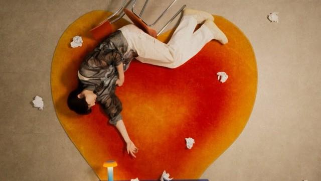 Vibing with our first EP ‘COLOR OUTSIDE THE LINES’ (Singing Bowl ver.) #JUHOON