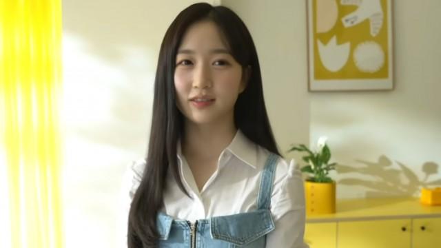 HAEWON's 'Criccio' Ad Shoot & 'Workdol' Behind