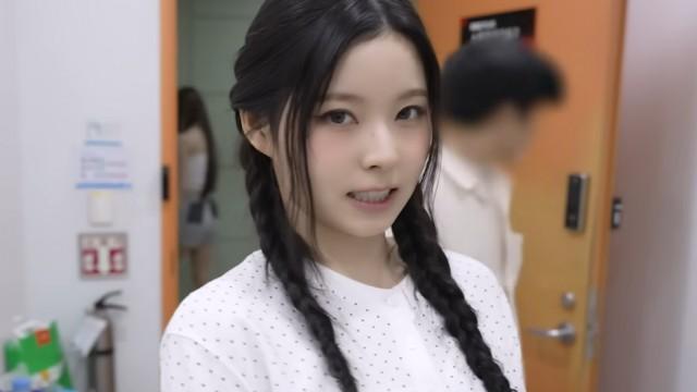 'Fe3O4: FORWARD' Music Show 3rd Week Behind