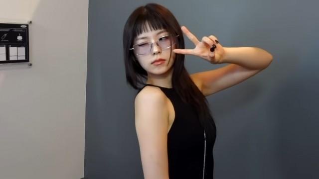 KYUJIN's Chuseok Vlog | Date with Mom, Clothes Shopping, Shopping Haul, Fan Concert Practice