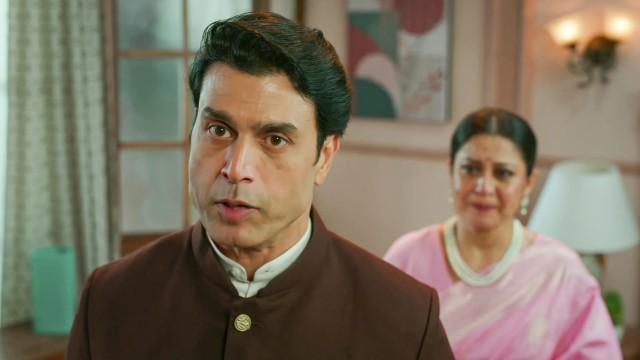 Arjun Manipulates Gayatri