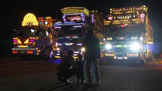 デコトラ 〜魂を灯(とも)す男たち〜