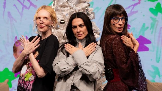 QUIZ SOBRE FIUK e MONTAGEM DE ÁRVORE DE NATAL