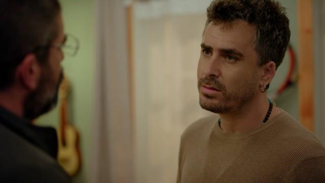 Miguel revela a Franklin lo que hay en el contrato