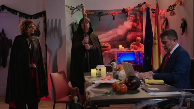 Pedro Sánchez celebra Halloween, al "Polònia"