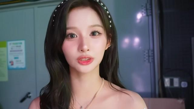 'Blue Valentine' Music Show 1st Week Behind