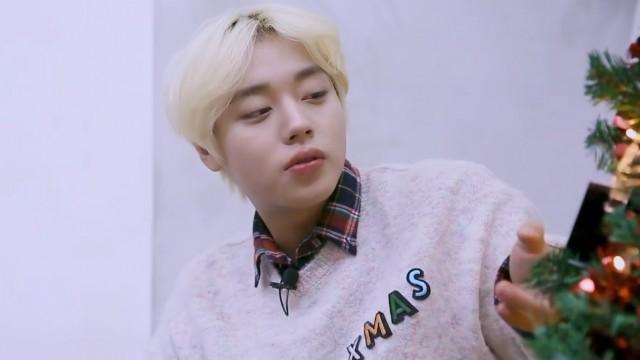 Lv.19 Early MAY Christmas