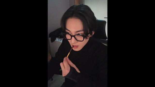 [smiling face with smiling eyes emoji]