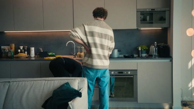 Breaking Up To Avoid Pain