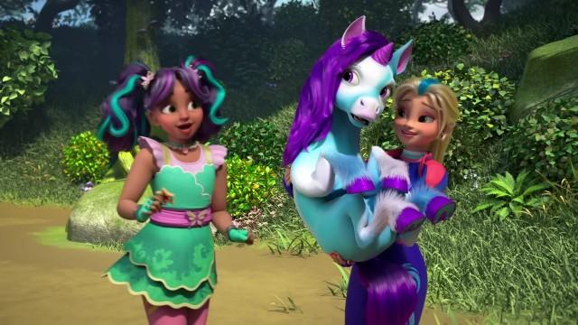 Unicorn vs. Baby Unicorn!