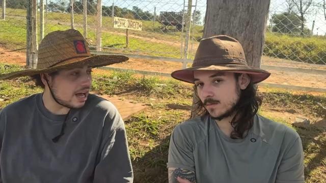 Bebe pescando e falando da vida! 