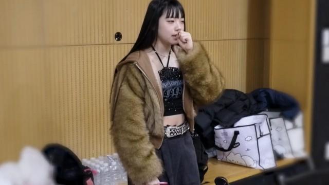 'First Time Alone on Stage' The finalist selection round Behind the scenes