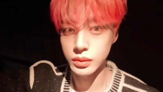 JIWOONG's VLOG | Pink Hair Transformation
