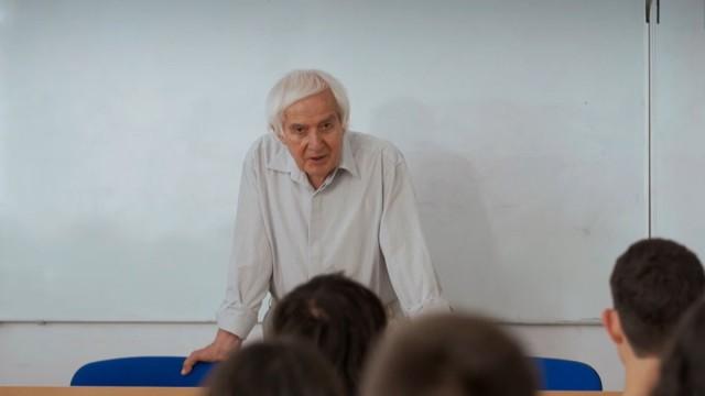 Der Lehrer, der Genies macht