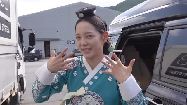 EP.114 'Moon River' Filming Behind (3)