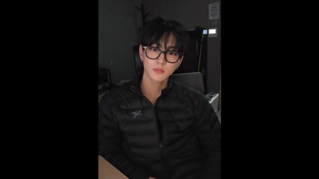 [grinning face with big eyes emoji]