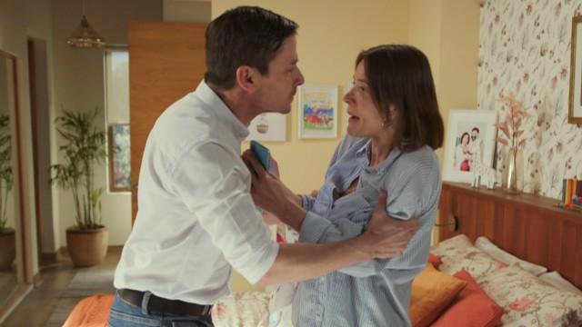 La violenta reacción de Max con Javiera por su beso con Manuel