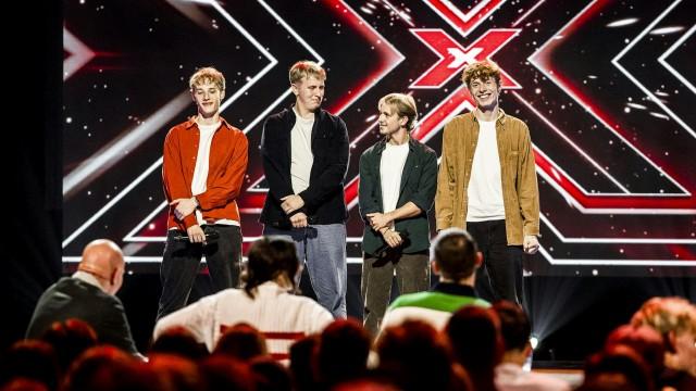 Third 'Six Chair Challenge'