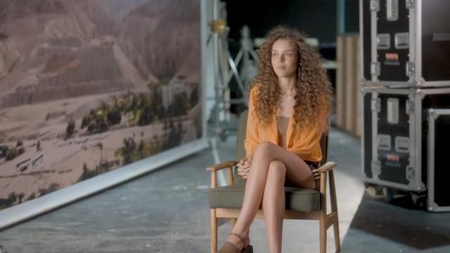 מדברים עם אנה זק