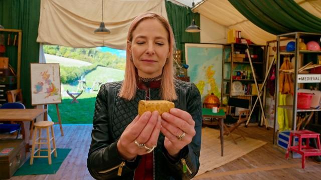 A Mysterious Bone Box and Admiral Nelson’s Favourite Ship