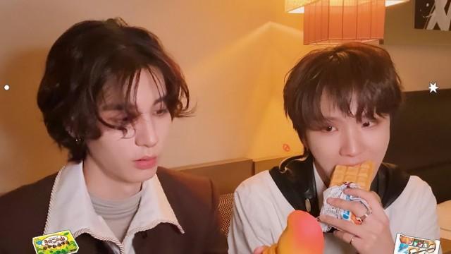 Snacks, Natto, and More(?) | LEEHAN & WOONHAK ’s Japanese Convenience Store SNACK RUN!