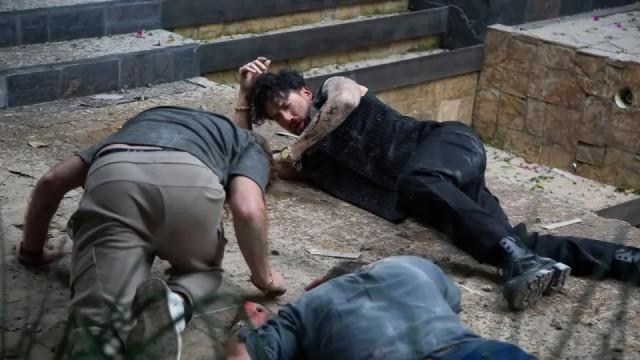 Explota bomba en la casa de Charly y Ángel queda herido