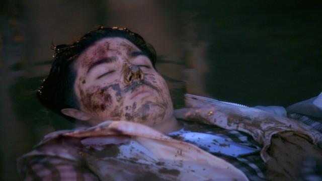 The truth that Cris discovers from Roselle