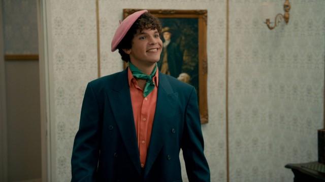 האיש בסרבל האפור