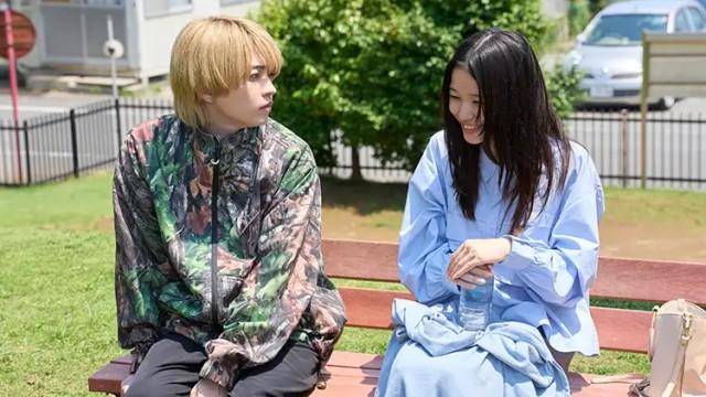 潜入、闇の社交場