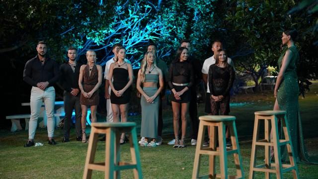 Odcinek 16 - Rajskie rozdanie