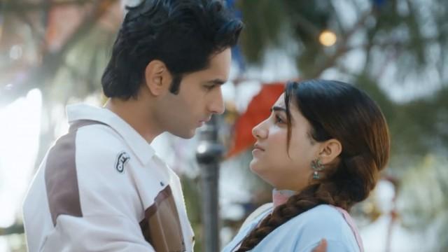 Nawab, Heer's Intense Gaze