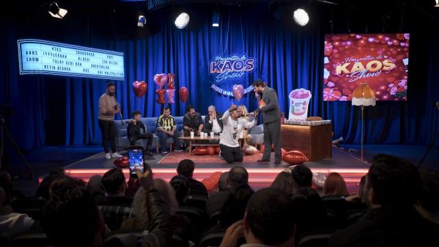 Hayrettin ile Kaos Show - 2.Sezon 8.Bölüm | Kaos Sevgililer Günü Özel