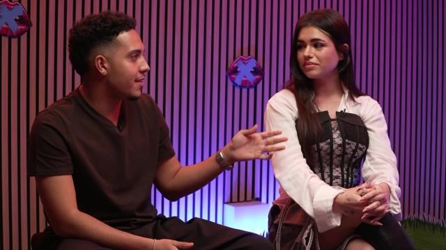 Helena y Gilbert se enfrentan a sus compañeras ante las evidencias que confirman su relación