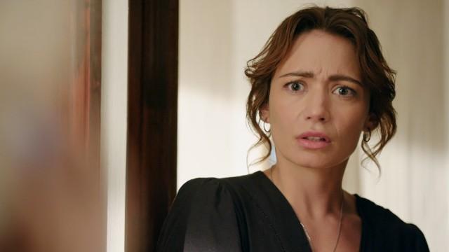 El padre de Carlos recibe una inesperada visita