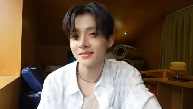 'ALD1og' Photo Shoot Behind