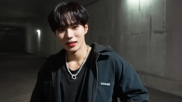 'FORMULA' Performance Video Behind