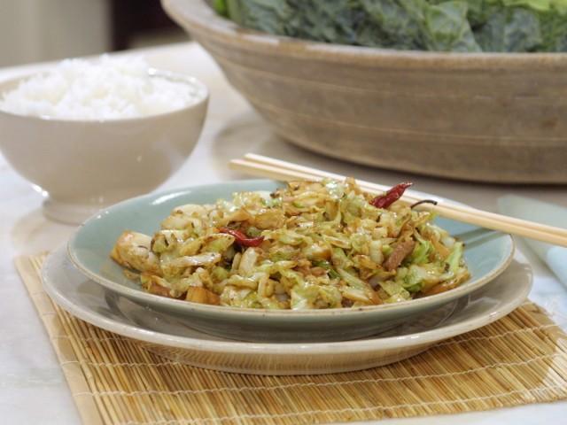 Lemongrass Patties; Cleaning a Wok; Lemon Sandwich Cookies